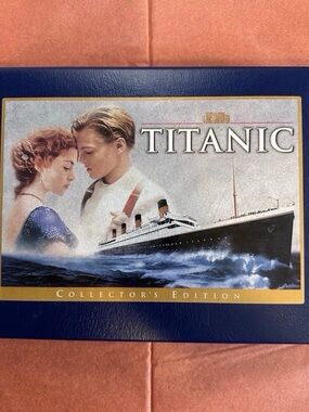 Titanic Collector's Edition Box Set - Blue Cover